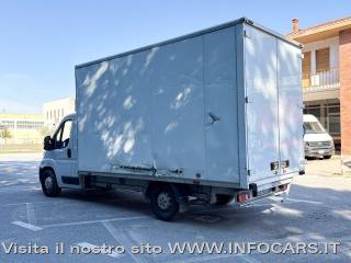 PEUGEOT Boxer usata, con Airbag