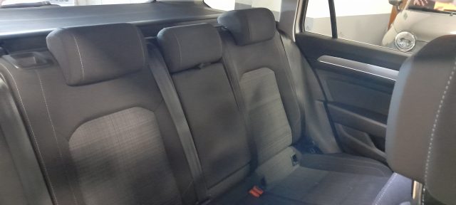 VOLKSWAGEN Passat usata, con Fendinebbia