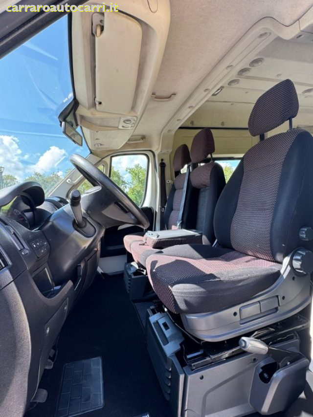 PEUGEOT Boxer usata, con Autoradio
