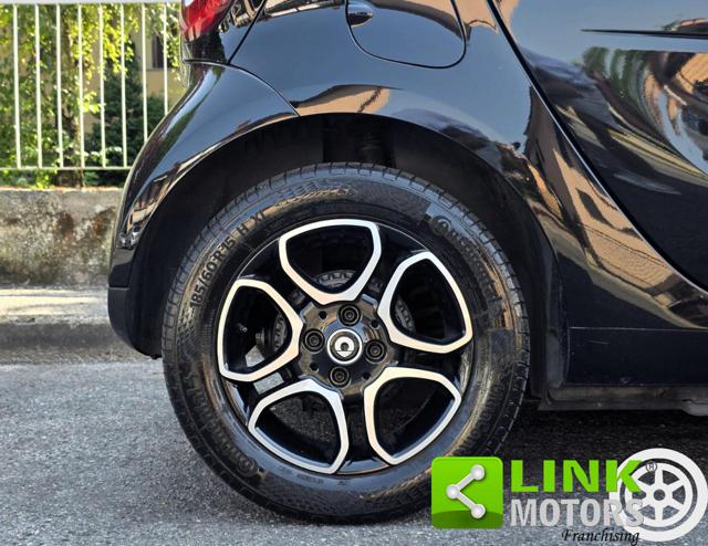 SMART ForTwo usata, con Bluetooth