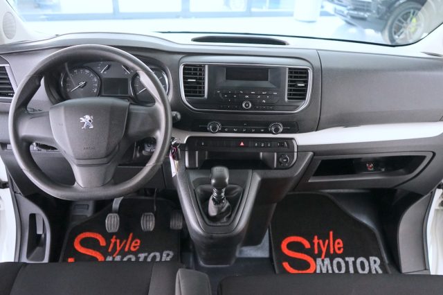 PEUGEOT Traveller usata, con Autoradio