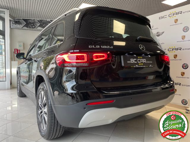 MERCEDES-BENZ GLB 180 usata, con Specchietti laterali elettrici