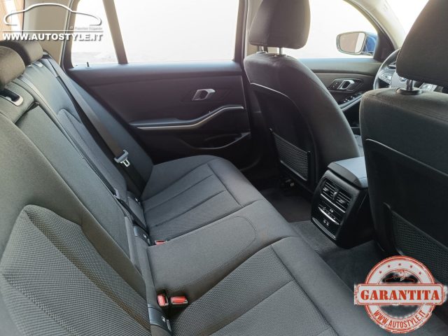 BMW 320 usata, con Fari di profondità antiabbagliamento