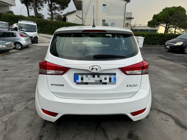 HYUNDAI iX20 usata, con Alzacristalli elettrici