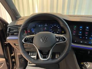 VOLKSWAGEN Touareg usata, con Autoradio