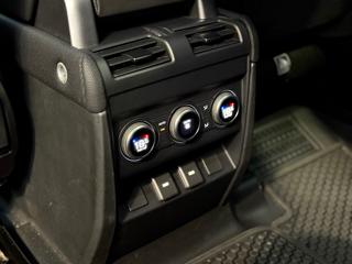 LAND ROVER Defender usata, con Touch screen