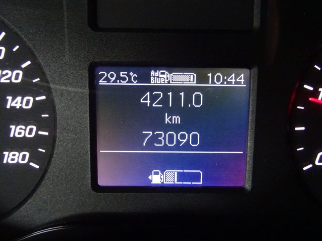MERCEDES-BENZ Sprinter usata, con Bracciolo