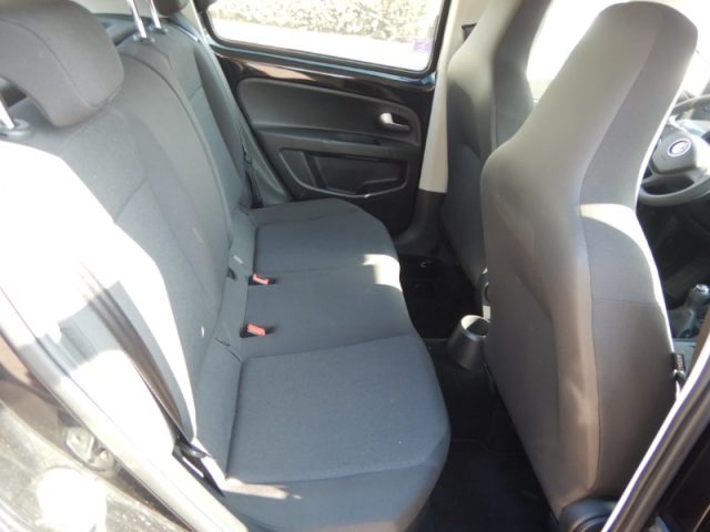 VOLKSWAGEN up! usata, con Cerchi in lega