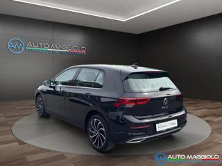 VOLKSWAGEN Golf usata, con Autoradio