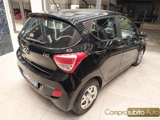 HYUNDAI i10 usata, con Chiusura centralizzata