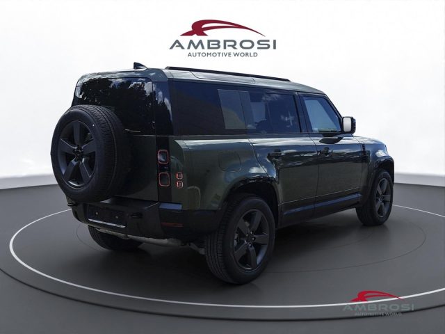 LAND ROVER Defender usata 2