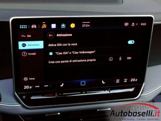 VOLKSWAGEN Passat usata, con Sistema di parcheggio automatico