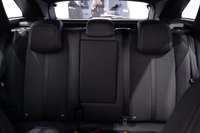 PEUGEOT 3008 usata, con Telecamera per parcheggio assistito
