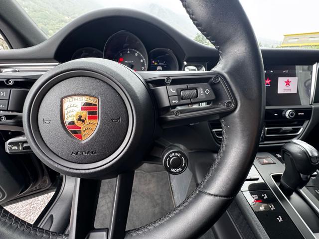 PORSCHE Macan usata, con Park Distance Control