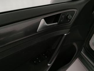 VOLKSWAGEN Golf usata, con Fendinebbia
