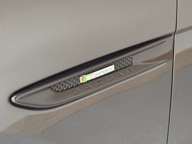 JAGUAR F-Pace usata, con Sensore di luce