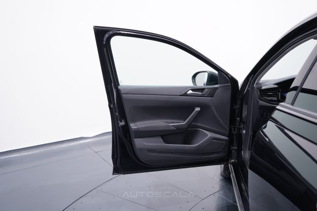 VOLKSWAGEN Taigo usata, con Controllo trazione
