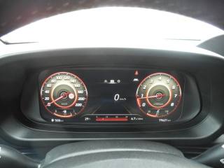 HYUNDAI Bayon usata, con Boardcomputer