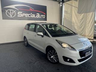 PEUGEOT 5008 usata, con Fendinebbia