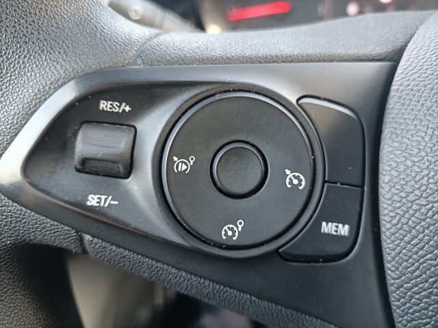 OPEL Corsa usata, con Autoradio digitale