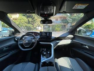 PEUGEOT 5008 usata, con Boardcomputer