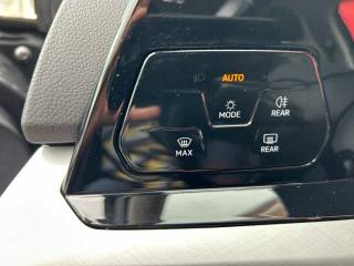 VOLKSWAGEN Golf usata, con Servosterzo