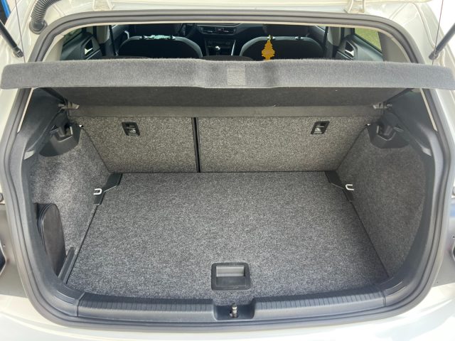 VOLKSWAGEN Polo usata, con USB