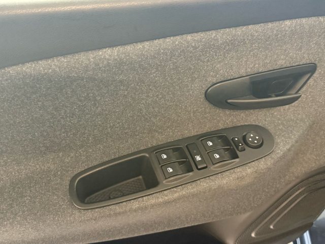 LANCIA Ypsilon usata, con Controllo trazione