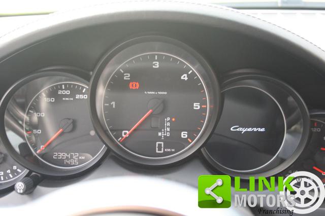 PORSCHE Cayenne usata, con Lettore CD