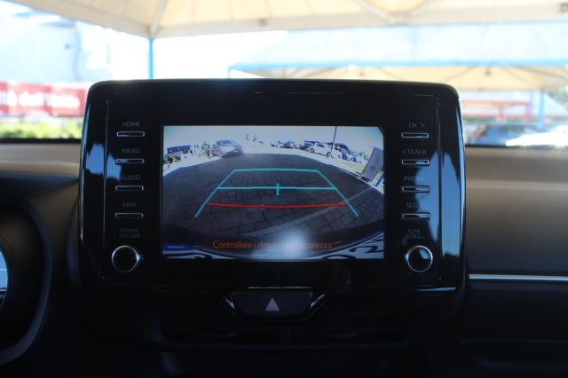 TOYOTA Yaris usata, con Riconoscimento dei segnali stradali