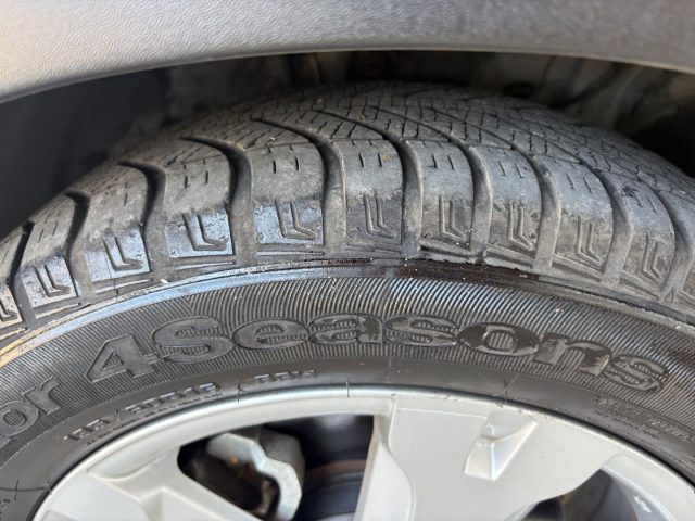 TOYOTA Urban Cruiser usata 37