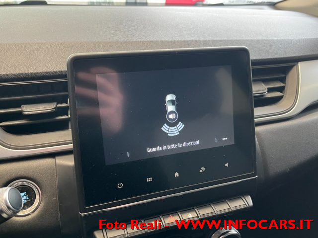 RENAULT Captur usata, con Volante in pelle