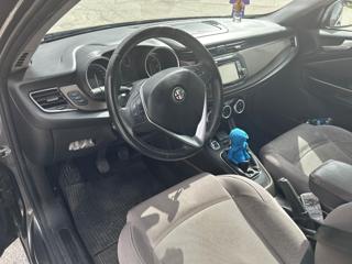 ALFA ROMEO Giulietta usata, con Sedile posteriore sdoppiato