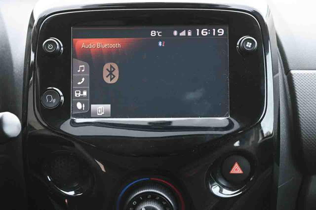 PEUGEOT 108 usata, con Sedile posteriore sdoppiato