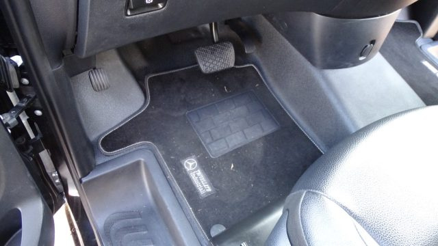 MERCEDES-BENZ Vito usata 61