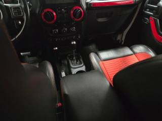 JEEP Wrangler usata, con USB