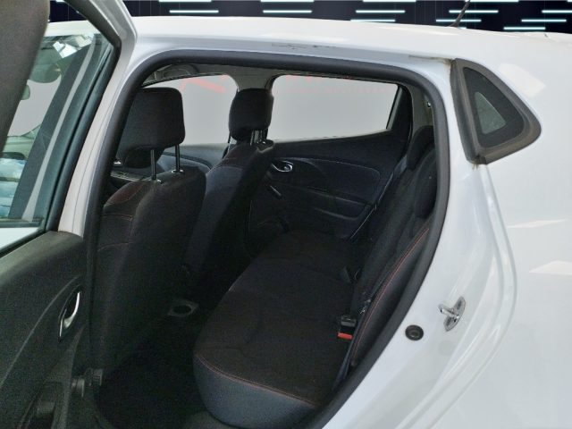RENAULT Clio usata 14