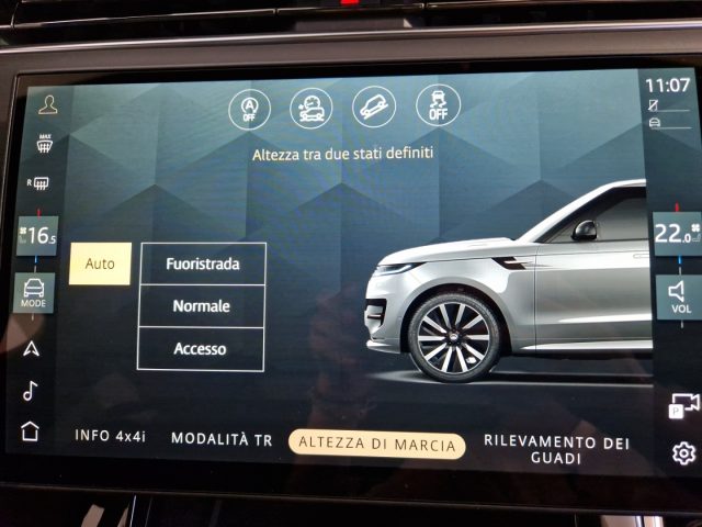 LAND ROVER Range Rover Sport usata, con Volante in pelle