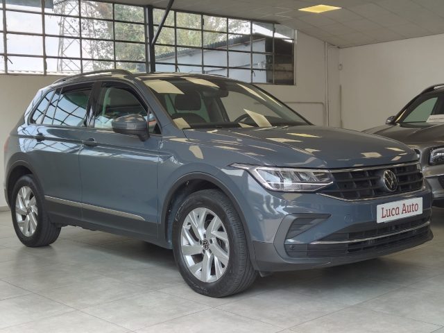 VOLKSWAGEN Tiguan usata, con Airbag laterali