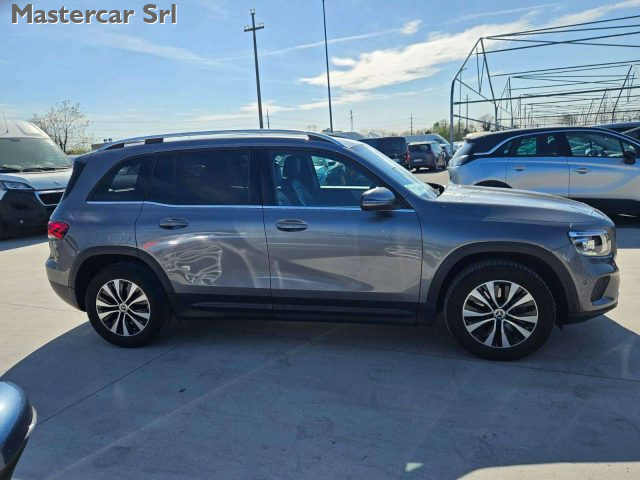 MERCEDES-BENZ GLB 200 usata 10