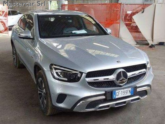 MERCEDES-BENZ GLC 300 usata, con Park Distance Control