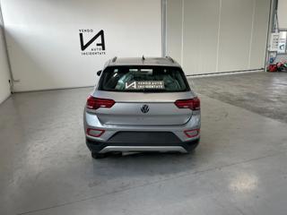 VOLKSWAGEN T-Roc usata, con Autoradio