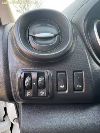 RENAULT Trafic usata, con Bluetooth