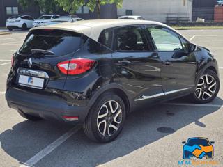 RENAULT Captur usata, con Autoradio