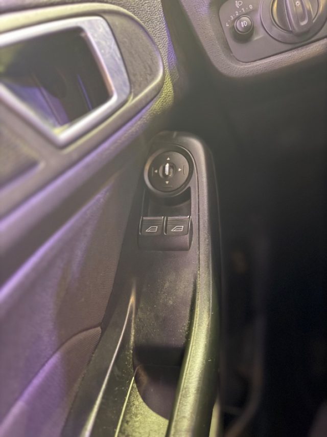 FORD Fiesta usata 12