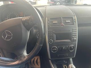 MERCEDES-BENZ A 160 usata, con Specchietti laterali elettrici