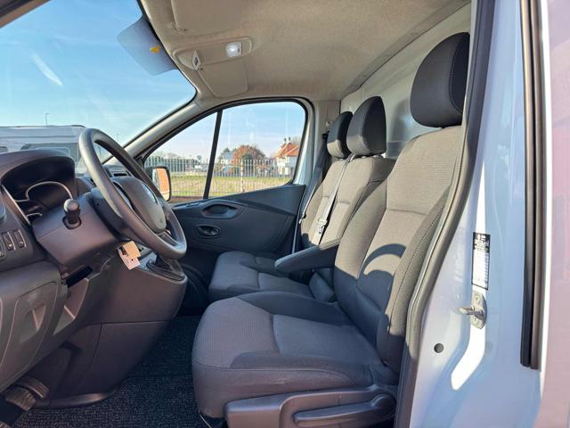 RENAULT Trafic usata, con USB