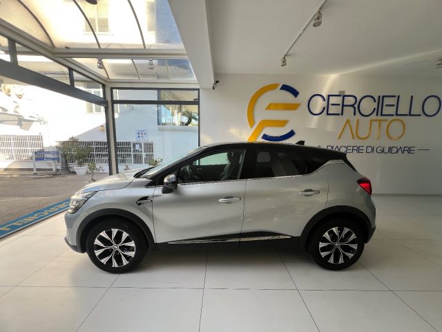 RENAULT Captur usata, con Autoradio