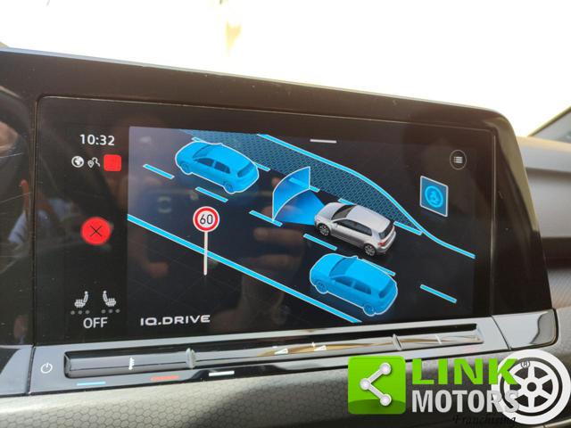 VOLKSWAGEN Golf usata, con Sensori di parcheggio anteriori
