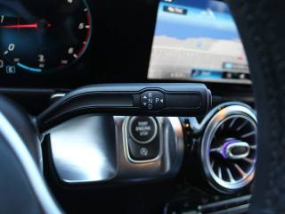 MERCEDES-BENZ GLB 200 usata, con Portellone posteriore elettrico